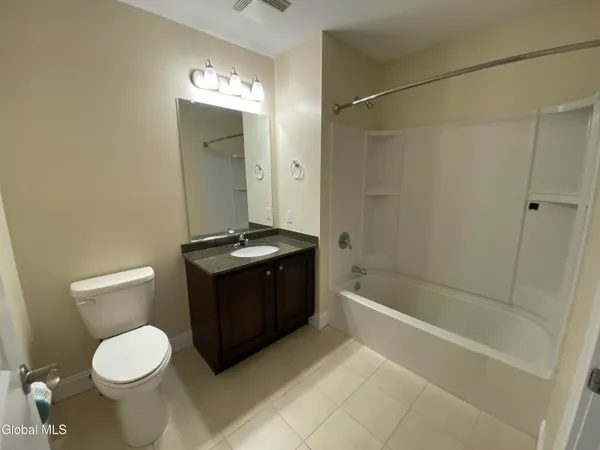 $2,059 | 74 Weibel Avenue, Unit 11HP216, Saratoga Springs, NY 12866