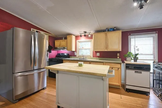$239,500 | 49 Scotland Road, Winchester, NH 03470