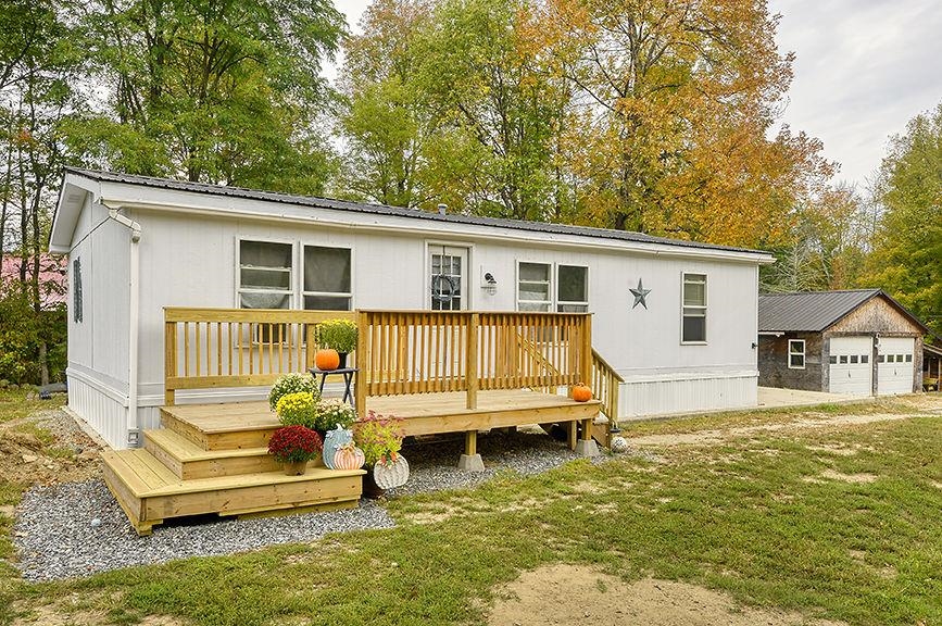 49 Scotland Road Winchester, NH 03470 - Photo 2 of 26