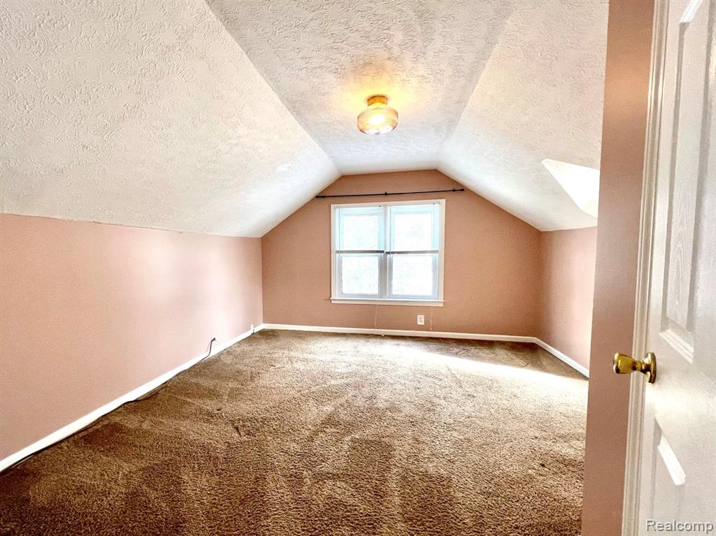 396 South Street Rochester, MI 48307 - Photo 20 of 32