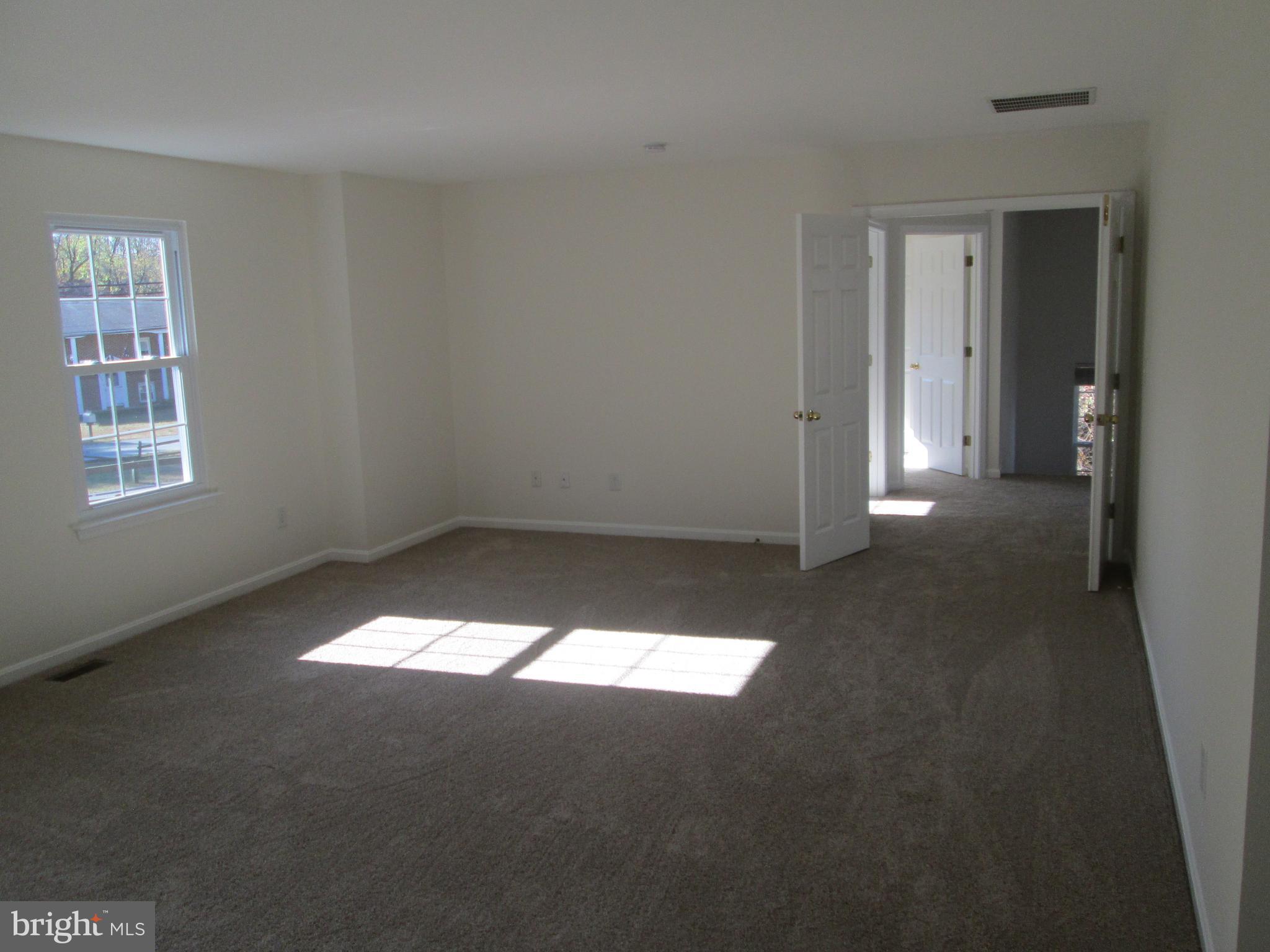 10 Waterford Road Pasadena, MD 21122 - Photo 29 of 57 Huge Master Suite view 2