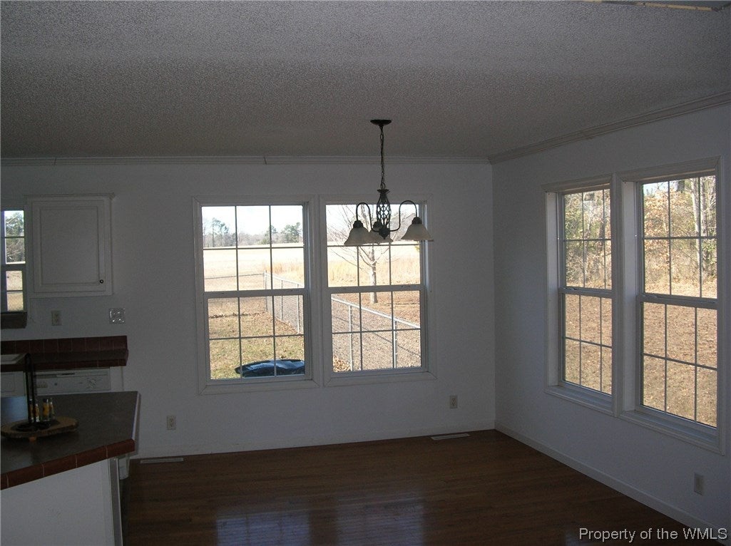 146 Hill Crest Road Wake, VA 23176 - Photo 5 of 18 Gallery Image 5