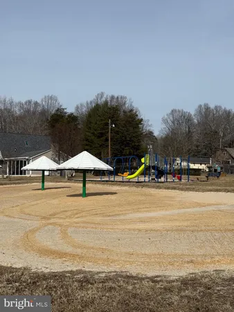 $395,000 | 2367 North Lakeshore Drive, Louisa, VA 23093