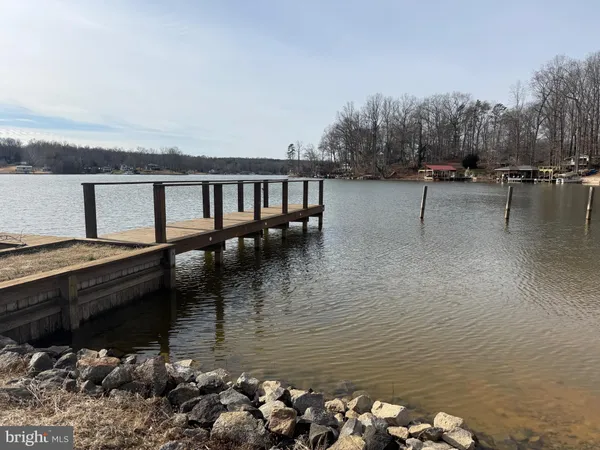 $395,000 | 2367 North Lakeshore Drive, Louisa, VA 23093