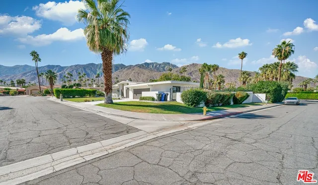 $2,188,000 | 2011 South Tulare Drive, Palm Springs, CA 92264