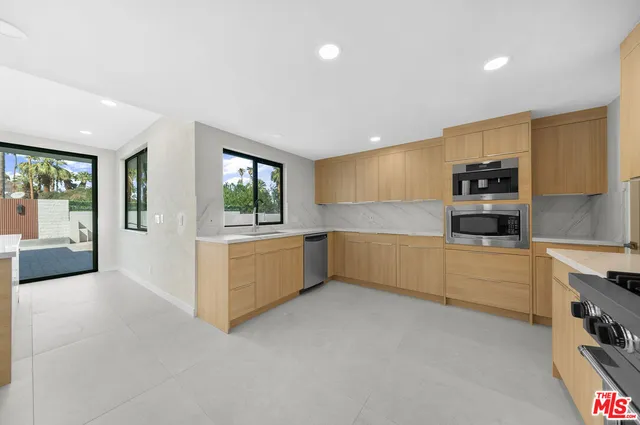 $2,188,000 | 2011 South Tulare Drive, Palm Springs, CA 92264