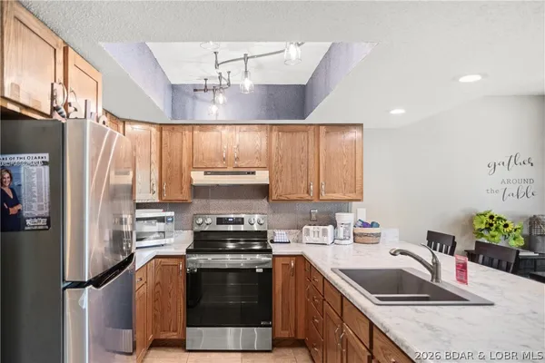 $235,000 | 37 Lone Oak Court, Unit 37, Sunrise Beach, MO 65079