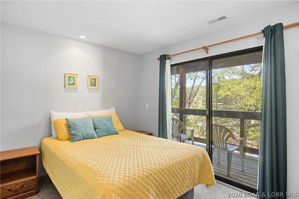 $235,000 | 37 Lone Oak Court, Unit 37, Sunrise Beach, MO 65079