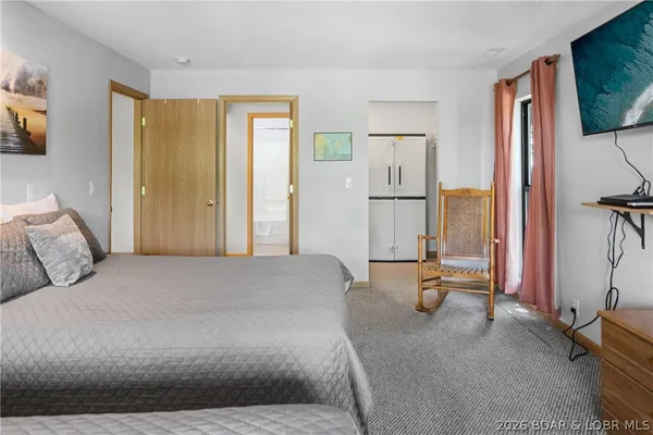 $235,000 | 37 Lone Oak Court, Unit 37, Sunrise Beach, MO 65079