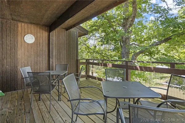 $235,000 | 37 Lone Oak Court, Unit 37, Sunrise Beach, MO 65079