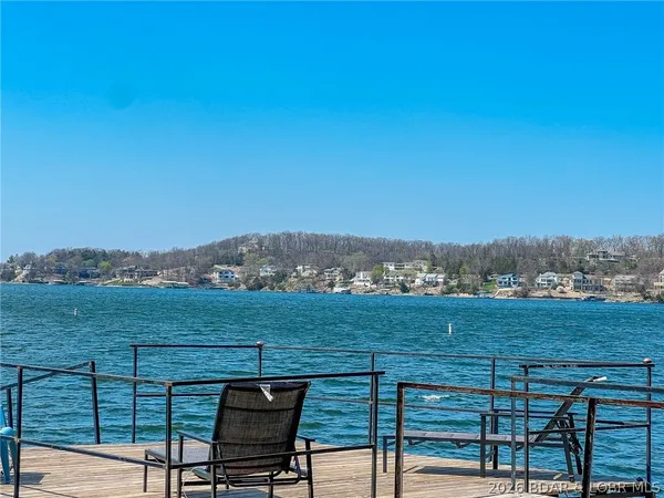 $235,000 | 37 Lone Oak Court, Unit 37, Sunrise Beach, MO 65079