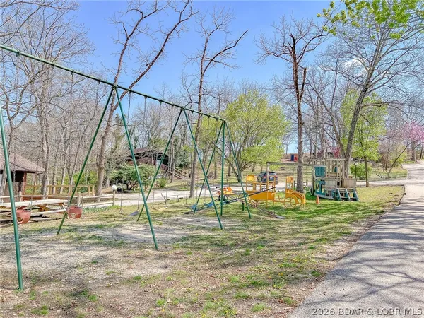 $235,000 | 37 Lone Oak Court, Unit 37, Sunrise Beach, MO 65079