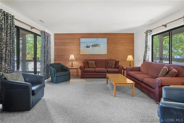 $235,000 | 37 Lone Oak Court, Unit 37, Sunrise Beach, MO 65079