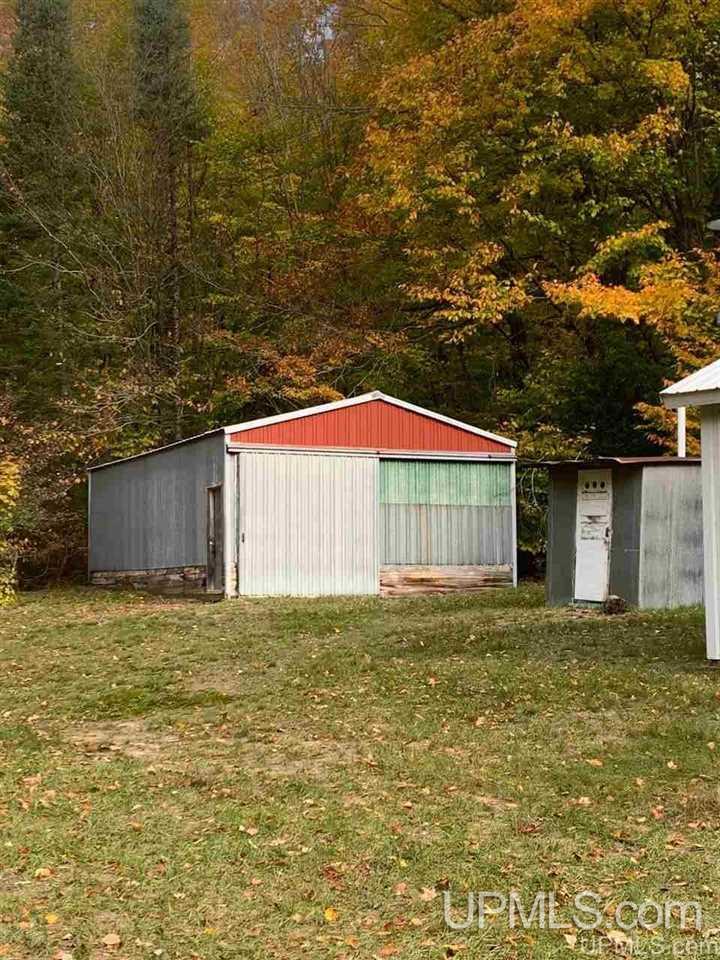442 Co Rd Rapid River Wetmore, MI 49895 - Photo 4 of 34