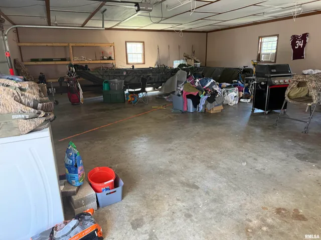 $164,000 | 204 West Gelston Street, Valier, IL 62891