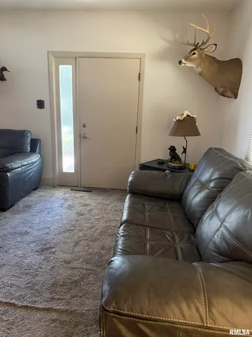 $164,000 | 204 West Gelston Street, Valier, IL 62891