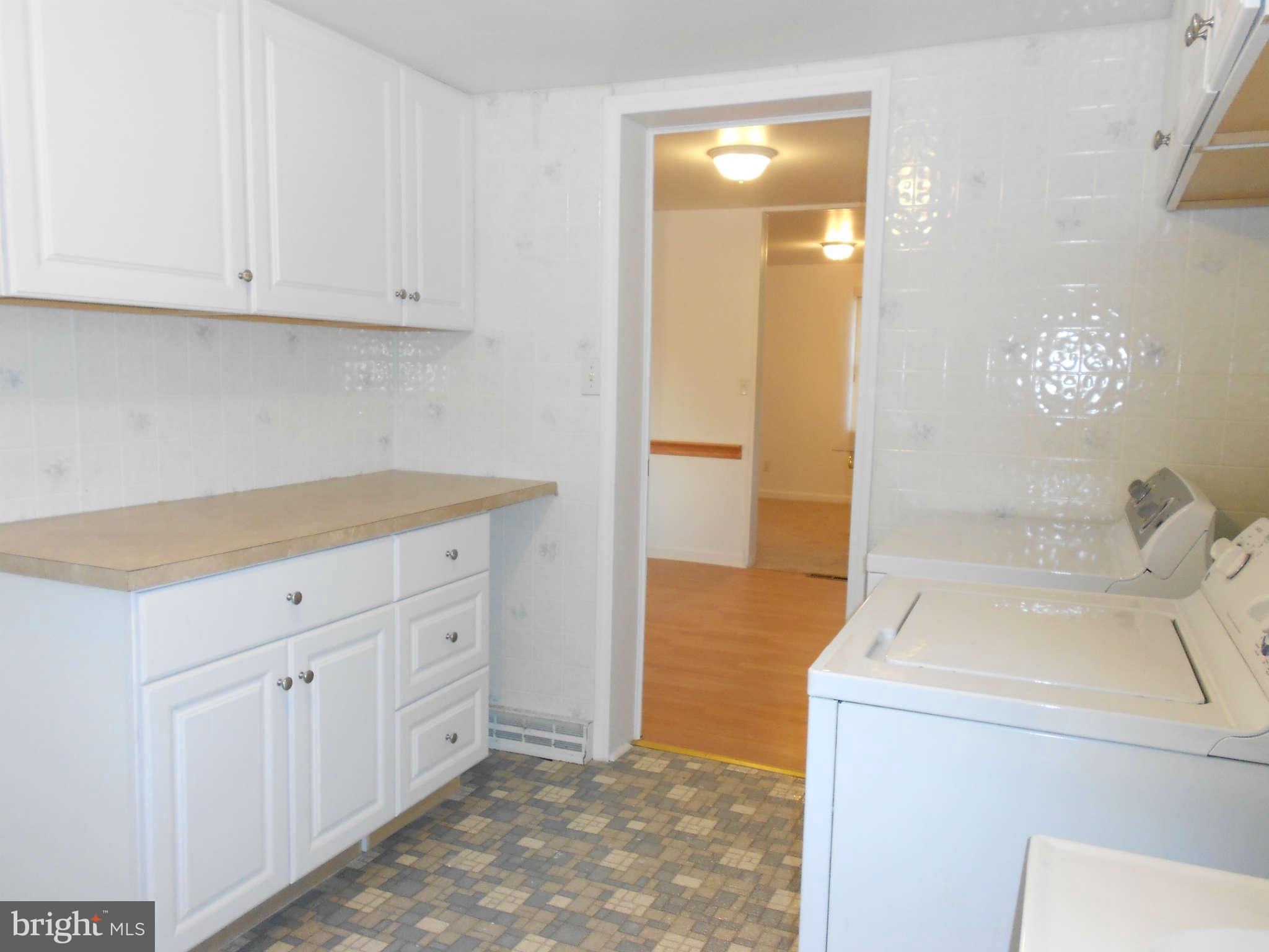 14639 Clear Spring Road Williamsport, MD 21795 - Photo 8 of 30 Interior (General)