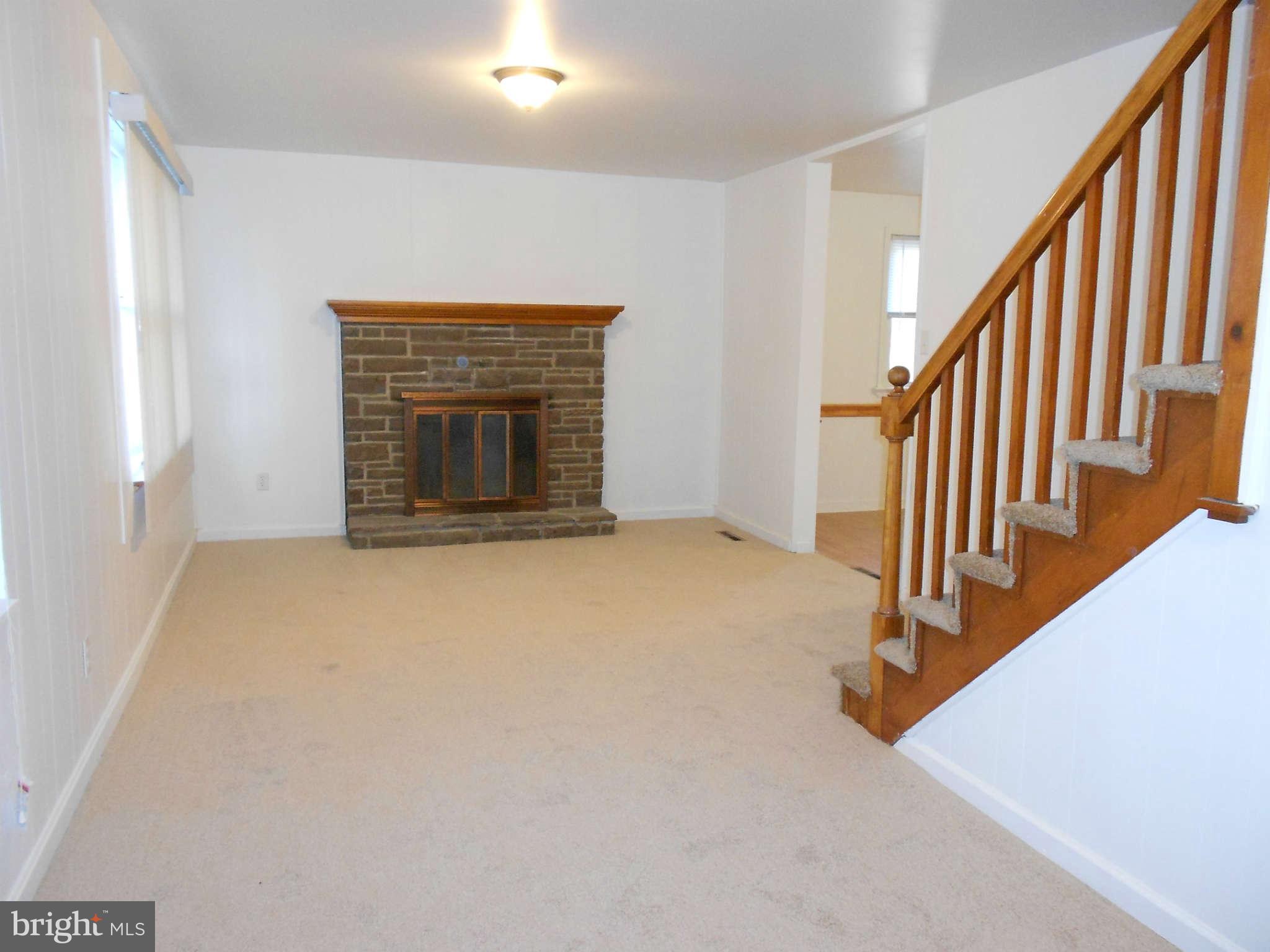 14639 Clear Spring Road Williamsport, MD 21795 - Photo 9 of 30 Family Room