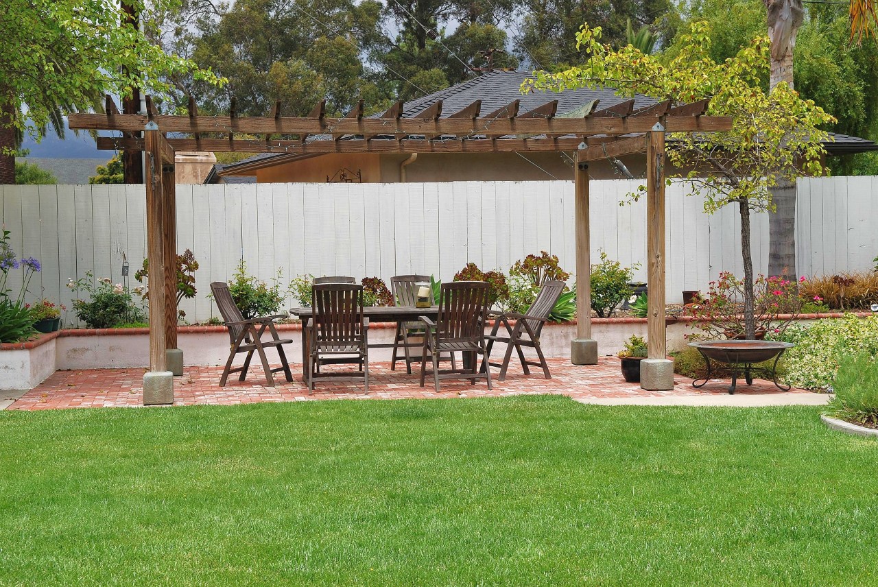 Backyard Arbor