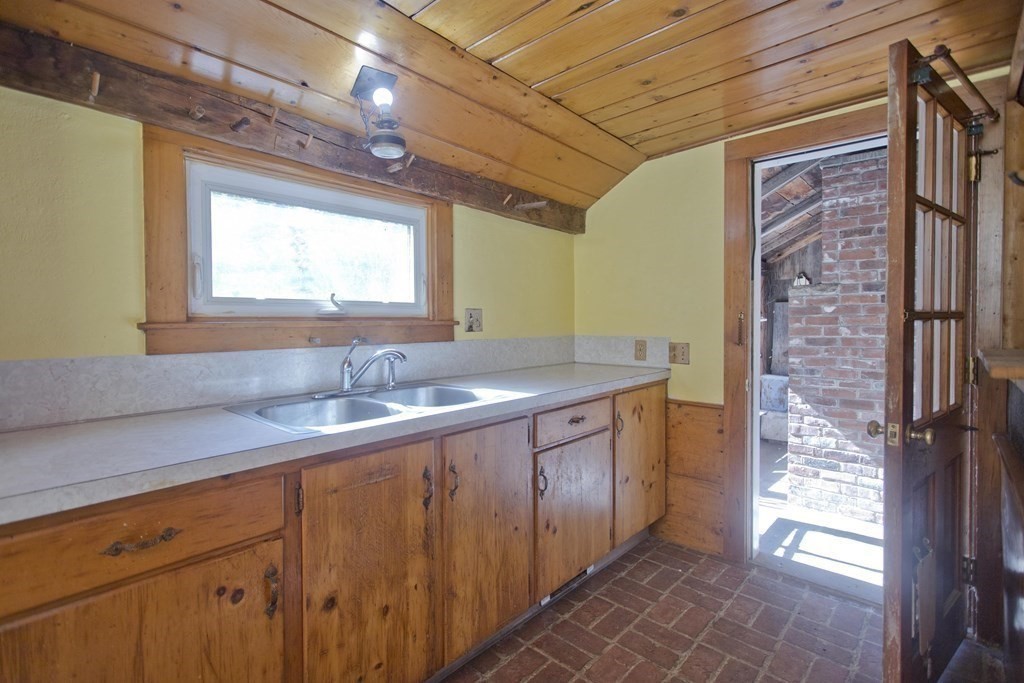 80 Ashfield Road Buckland, MA 01370 - Photo 10 of 42 Gallery Image 10