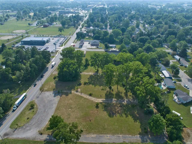 $449,000 | 941 East Maumee Street, Angola, IN 46703