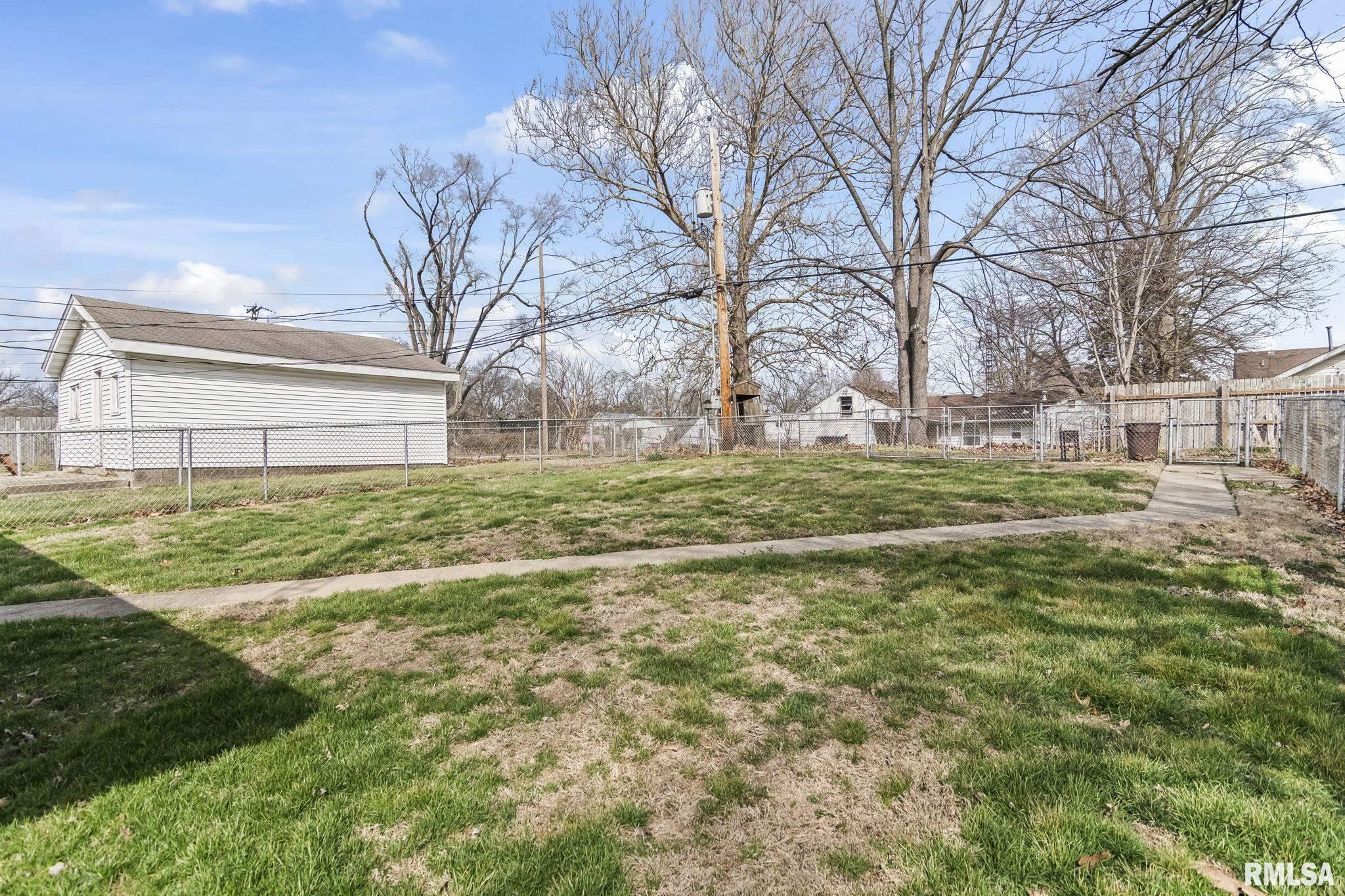 527 Wood Avenue Springfield, IL 62702 - Photo 20 of 23