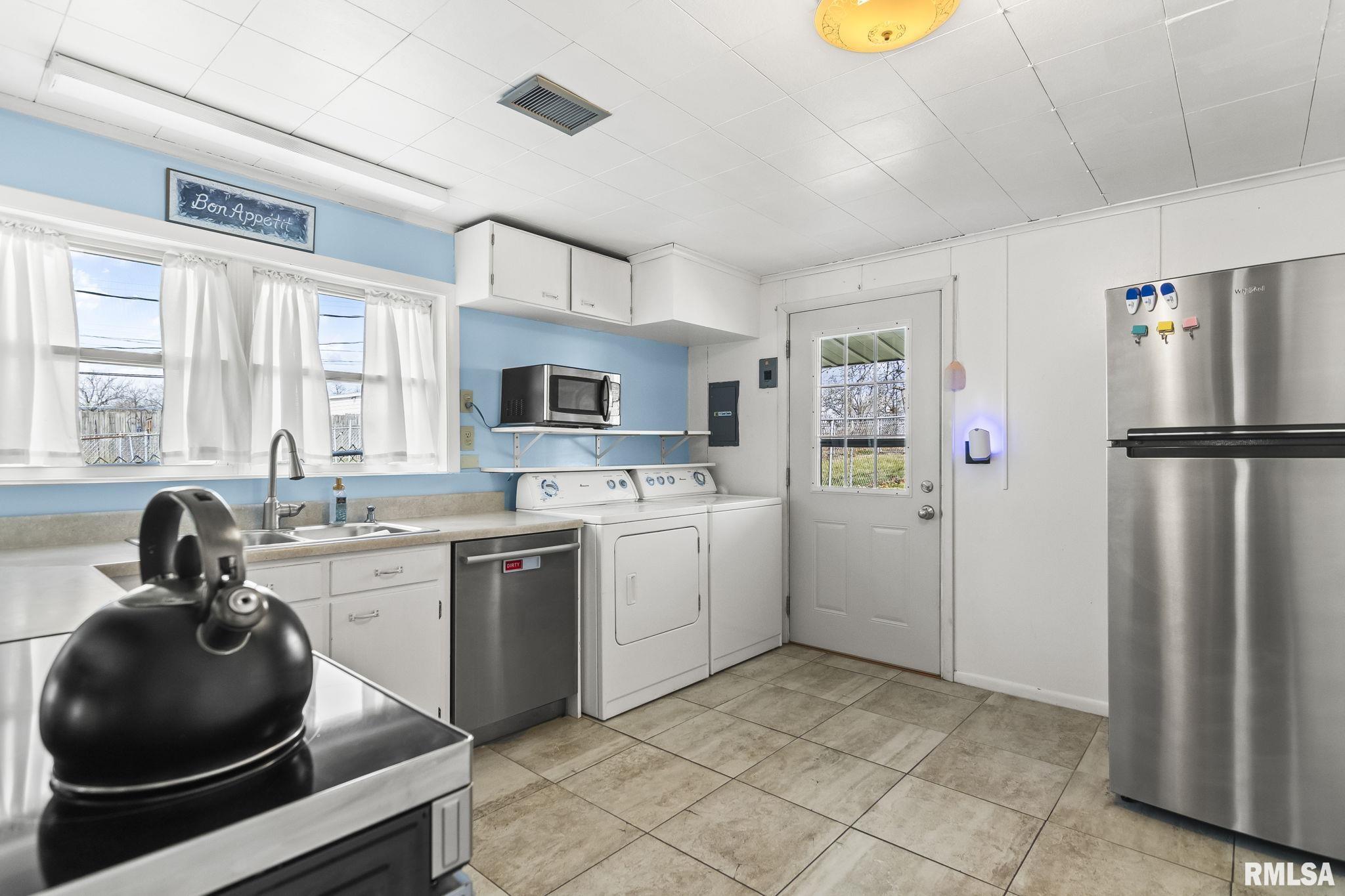 527 Wood Avenue Springfield, IL 62702 - Photo 10 of 23