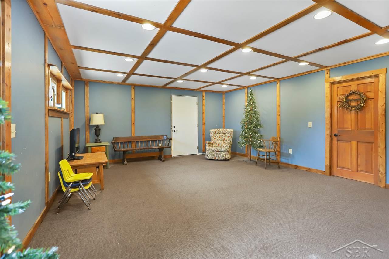 4720 East Freeland Road Freeland, MI 48623 - Photo 11 of 44