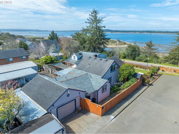 $435,000 | 407 South Empire Boulevard, Coos Bay, OR 97420