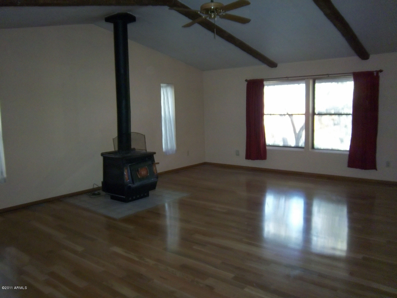 2008 North McLane Road Payson, AZ 85541 - Photo 4 of 13 Living Room