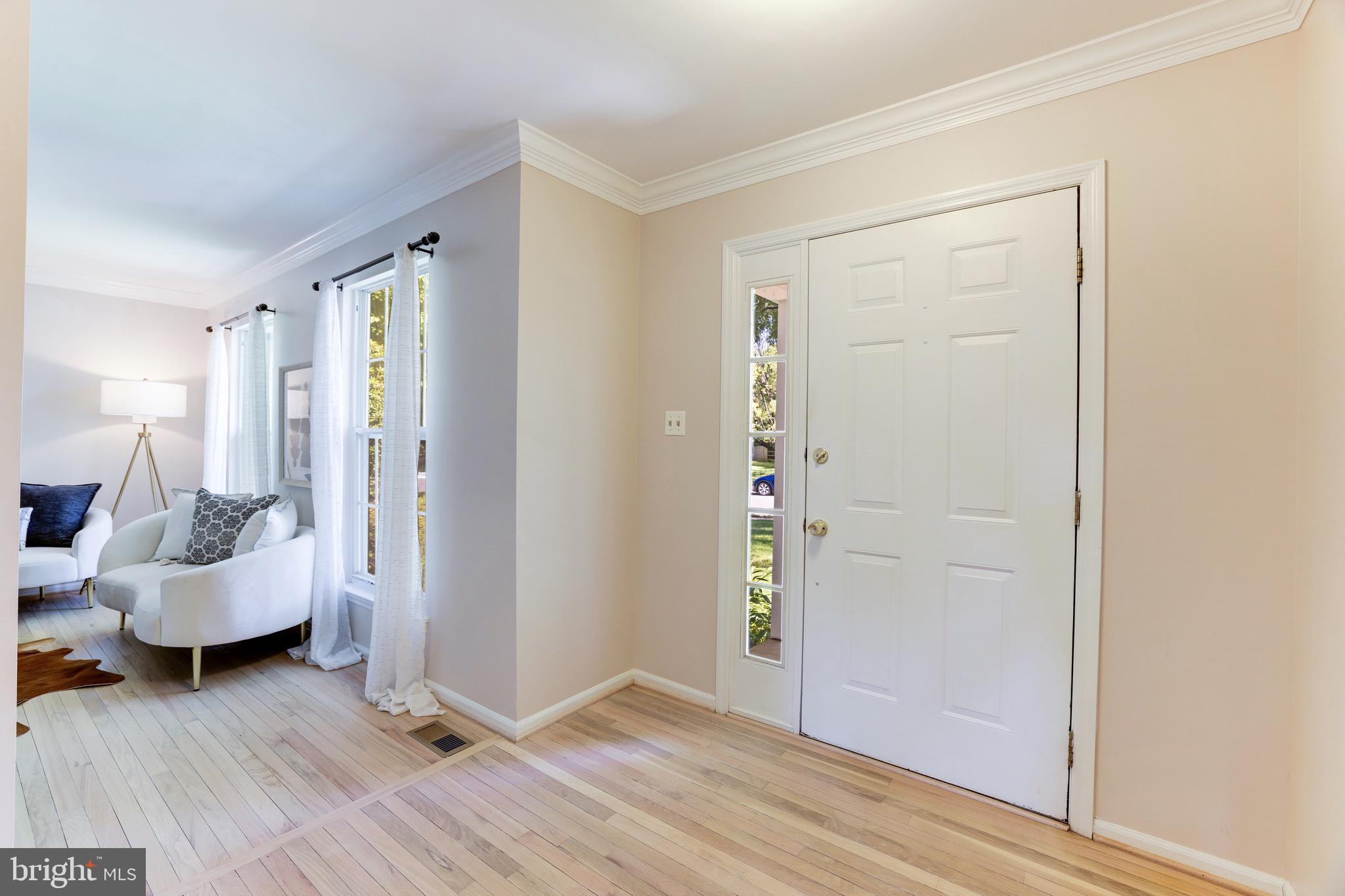 12710 Thunder Chase Drive Reston, VA 20191 - Photo 8 of 55