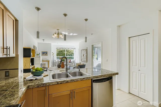 $400,000 | 5440 Leary Avenue Northwest, Unit 332, Seattle, WA 98107