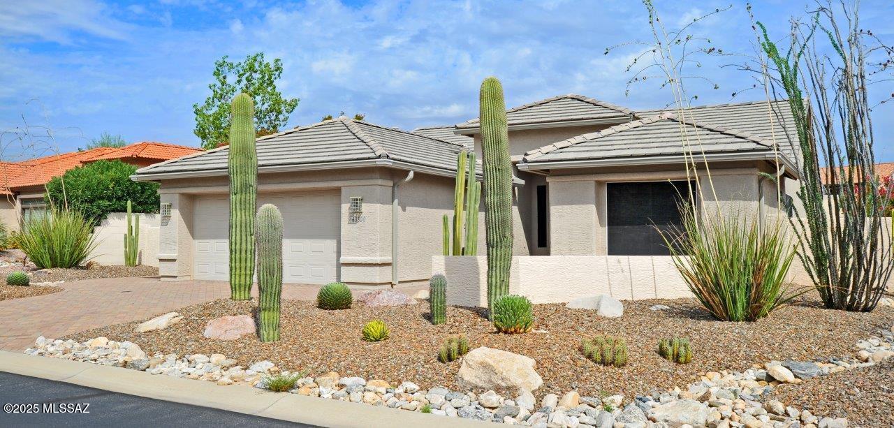 63300 East Flower Ridge Drive Tucson, AZ 85739 - Photo 3 of 32