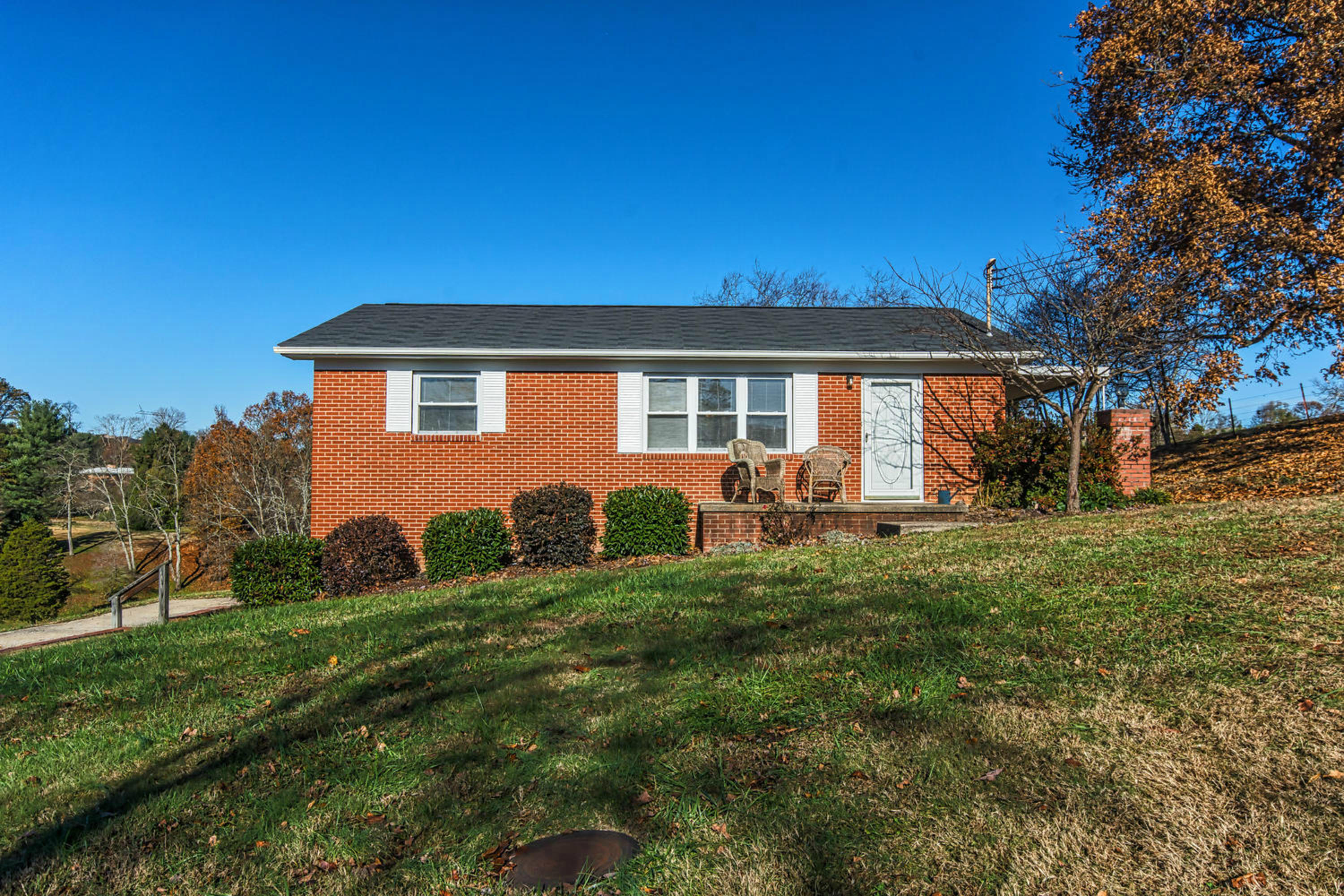 7817 Griffith Road Knoxville, TN 37938 - Photo 1 of 19 Front