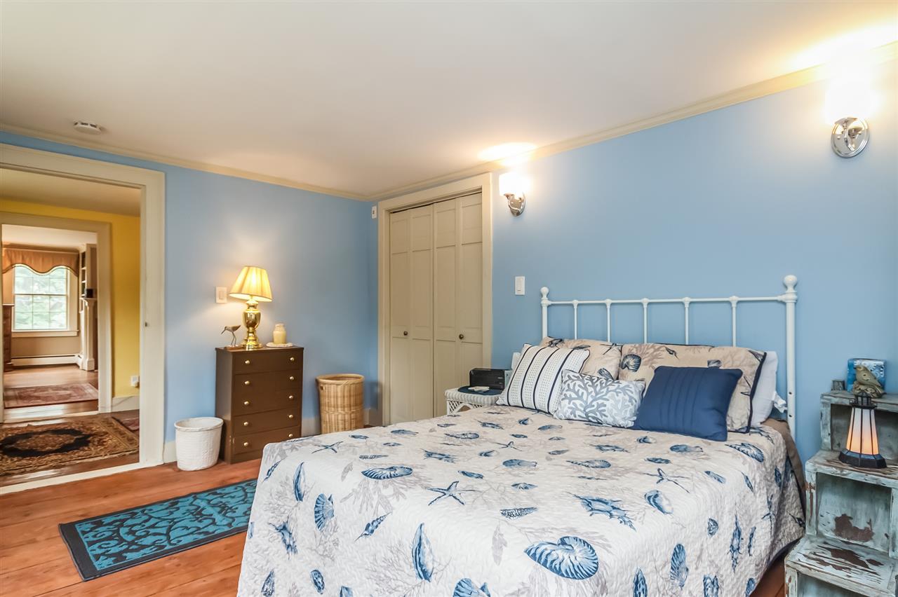 118 New Boston Road Bedford, NH 03110 - Photo 22 of 40