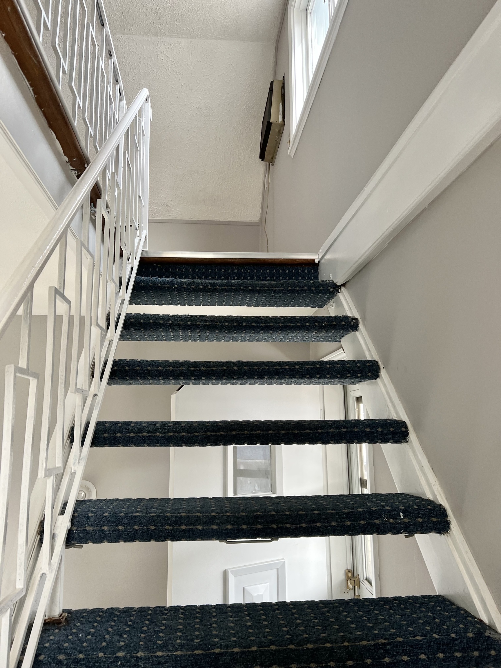 121 North State Street Ansonia, CT 06401 - Photo 28 of 37 a view of entryway