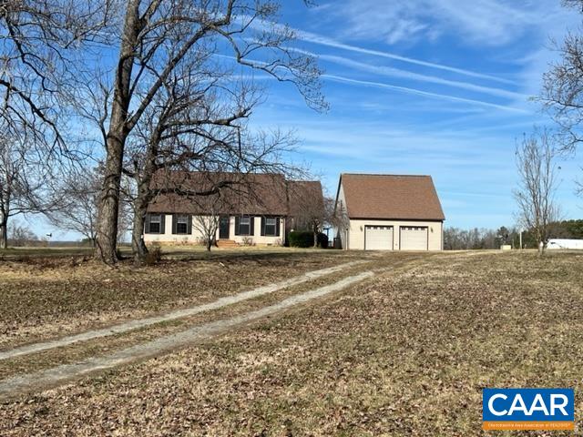 976 Douglas Church Road Farmville, VA 23901 - Photo 9 of 37 a front view of a house with a yard
