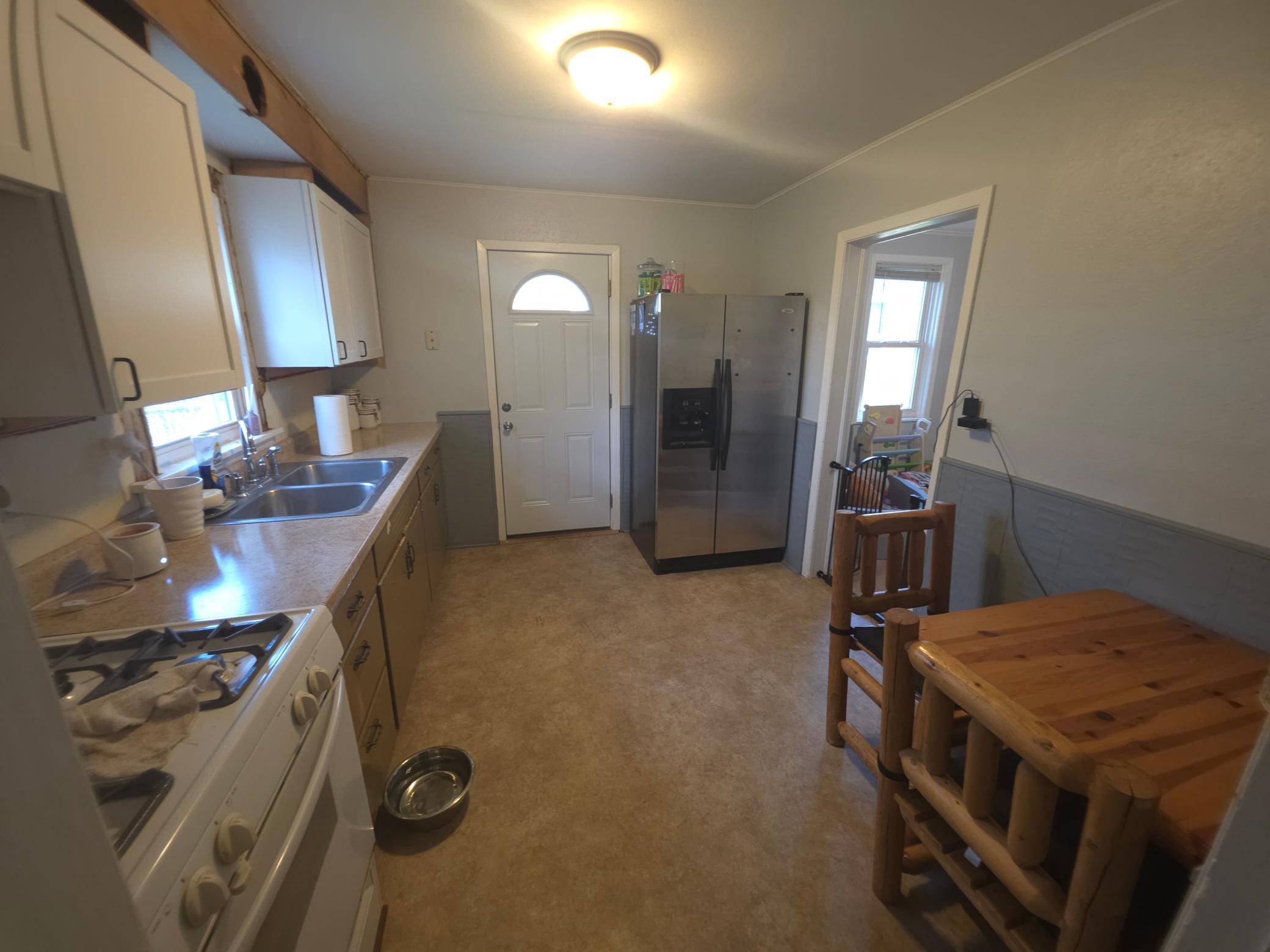 512 State Street West Detroit Lakes, MN 56501 - Photo 9 of 17