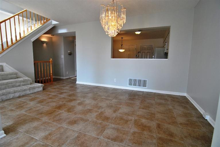 7279 Ridge Edge Court Florence, KY 41042 - Photo 6 of 27 Gallery Image 6