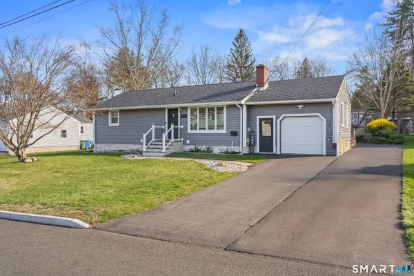 $2,450 | 77 Basswood Drive, Middletown, CT 06457