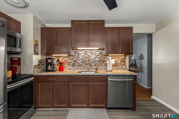 $2,450 | 77 Basswood Drive, Middletown, CT 06457
