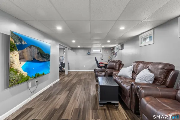 $2,450 | 77 Basswood Drive, Middletown, CT 06457