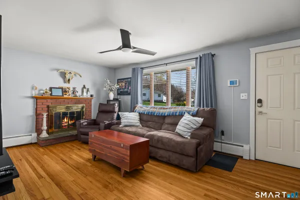 $2,450 | 77 Basswood Drive, Middletown, CT 06457