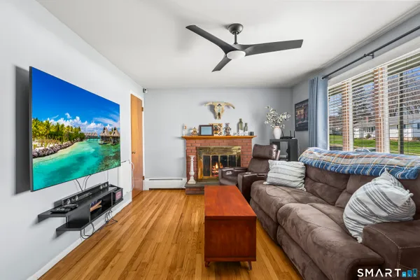 $2,450 | 77 Basswood Drive, Middletown, CT 06457