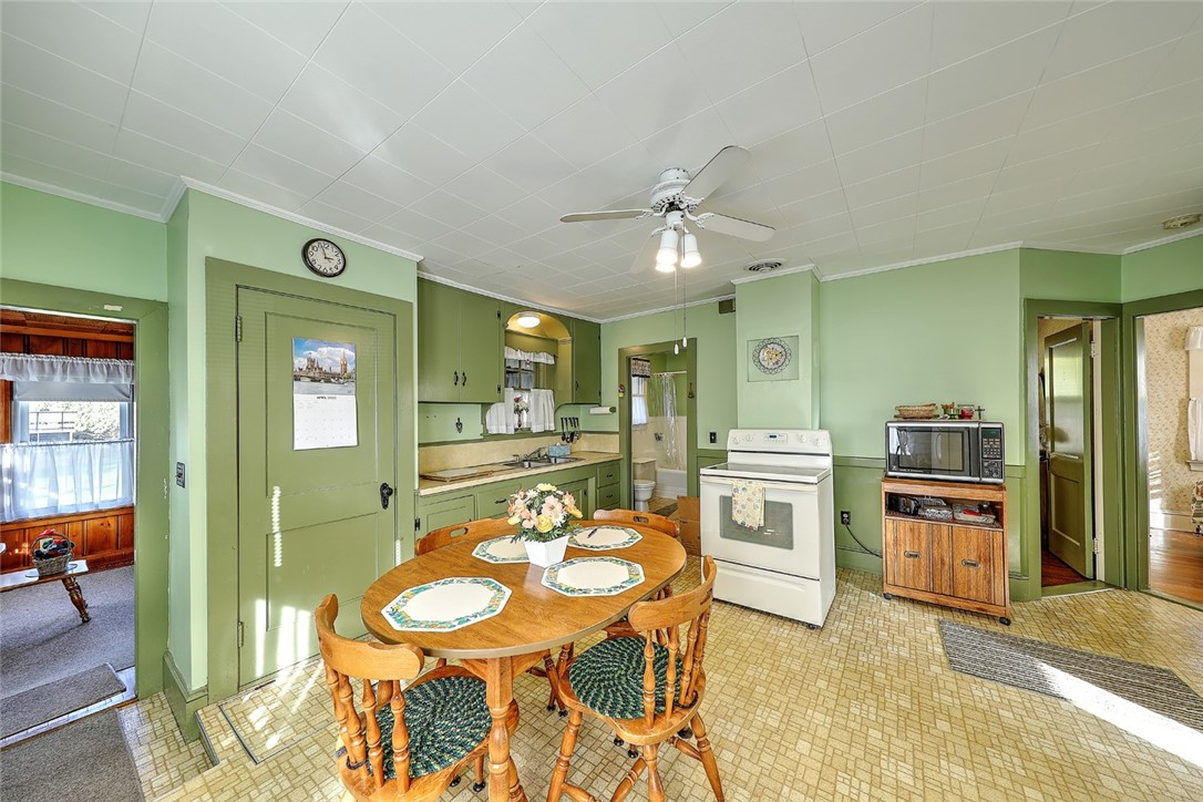 190 Vernon Street Warren, RI 02885 - Photo 4 of 18 Gallery Image 4