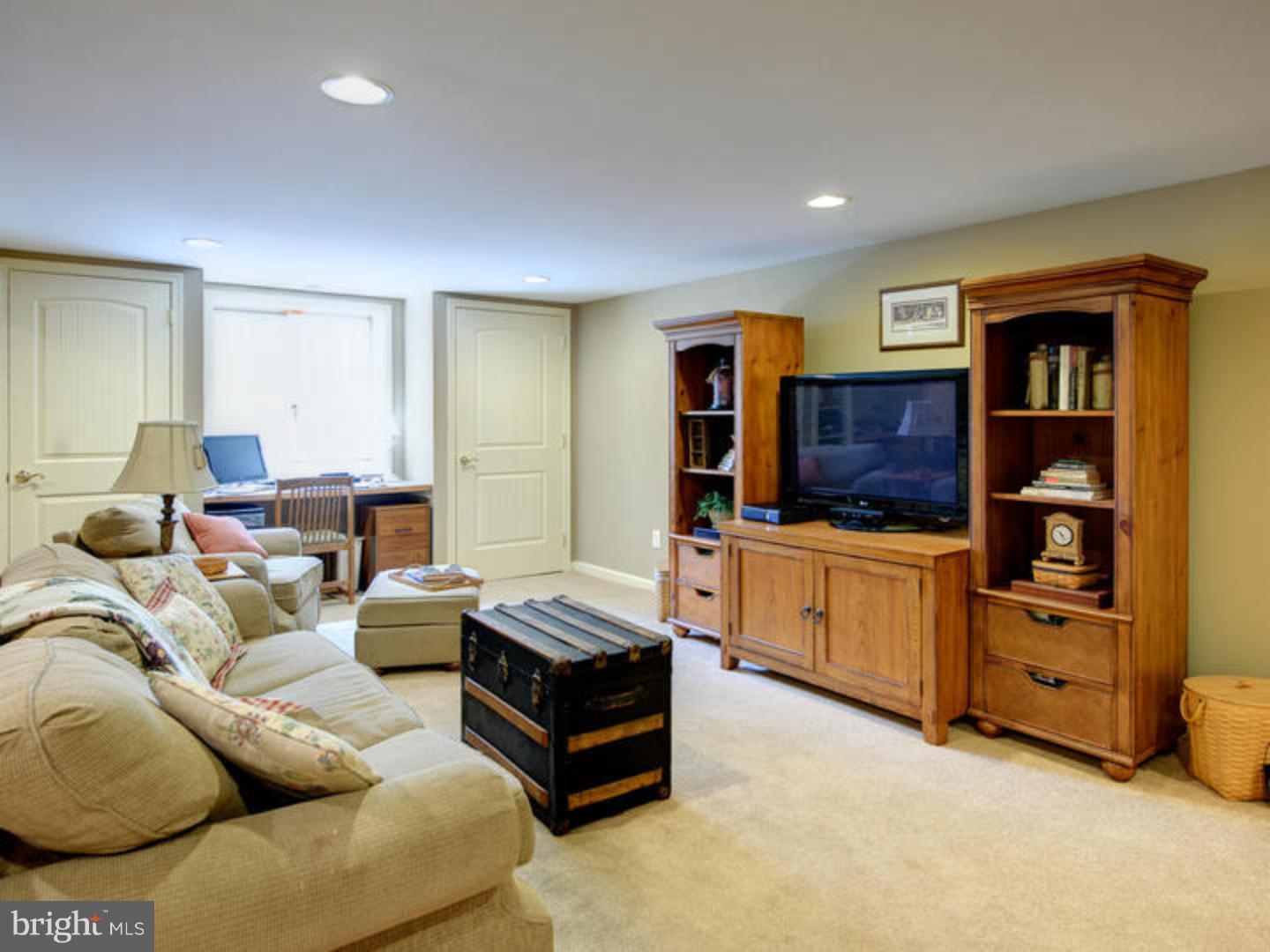 2221 Schultz Road Lansdale, PA 19446 - Photo 20 of 25 Gallery Image 20