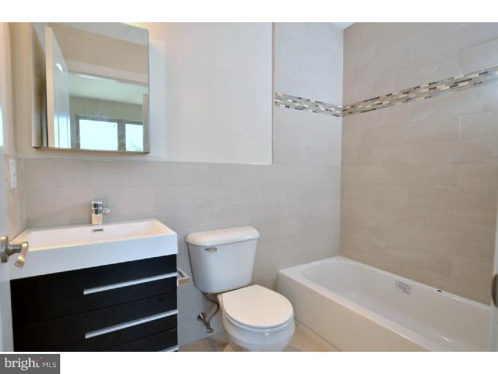 725 North 20th Street, Unit B Philadelphia, PA 19130 - Photo 12 of 12 Bathroom