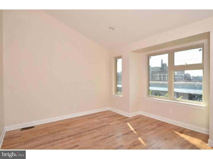 725 North 20th Street, Unit B Philadelphia, PA 19130 - Photo 8 of 12 Bedroom