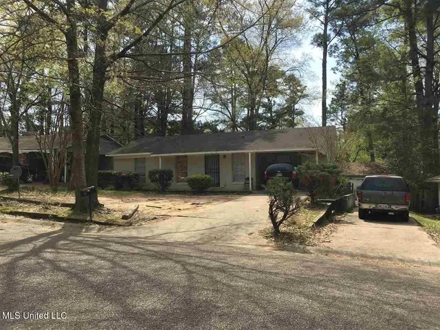 $90,000 | 223 Champion Hill Drive, Jackson, MS 39212