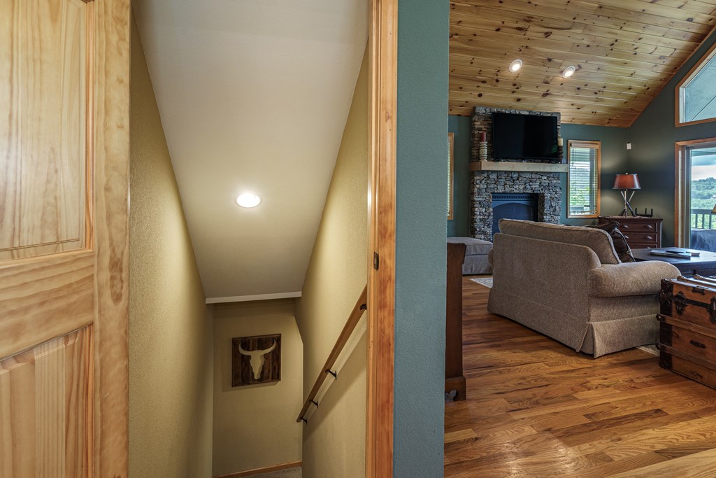 98 Dunrunnin Pointe Murphy, NC 28906 - Photo 21 of 48 Gallery Image 21